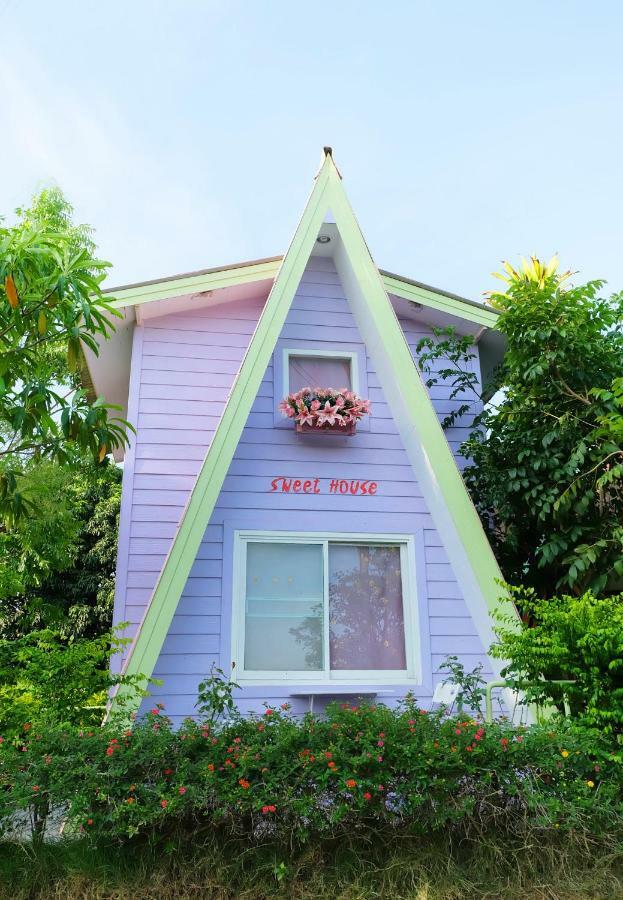 A Houses Homestay Nakhonratchasima Εξωτερικό φωτογραφία